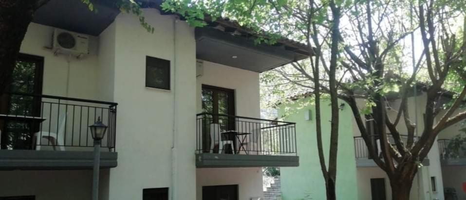 Meteora Garden Bed & Breakfast Kalampáka Eksteriør bilde